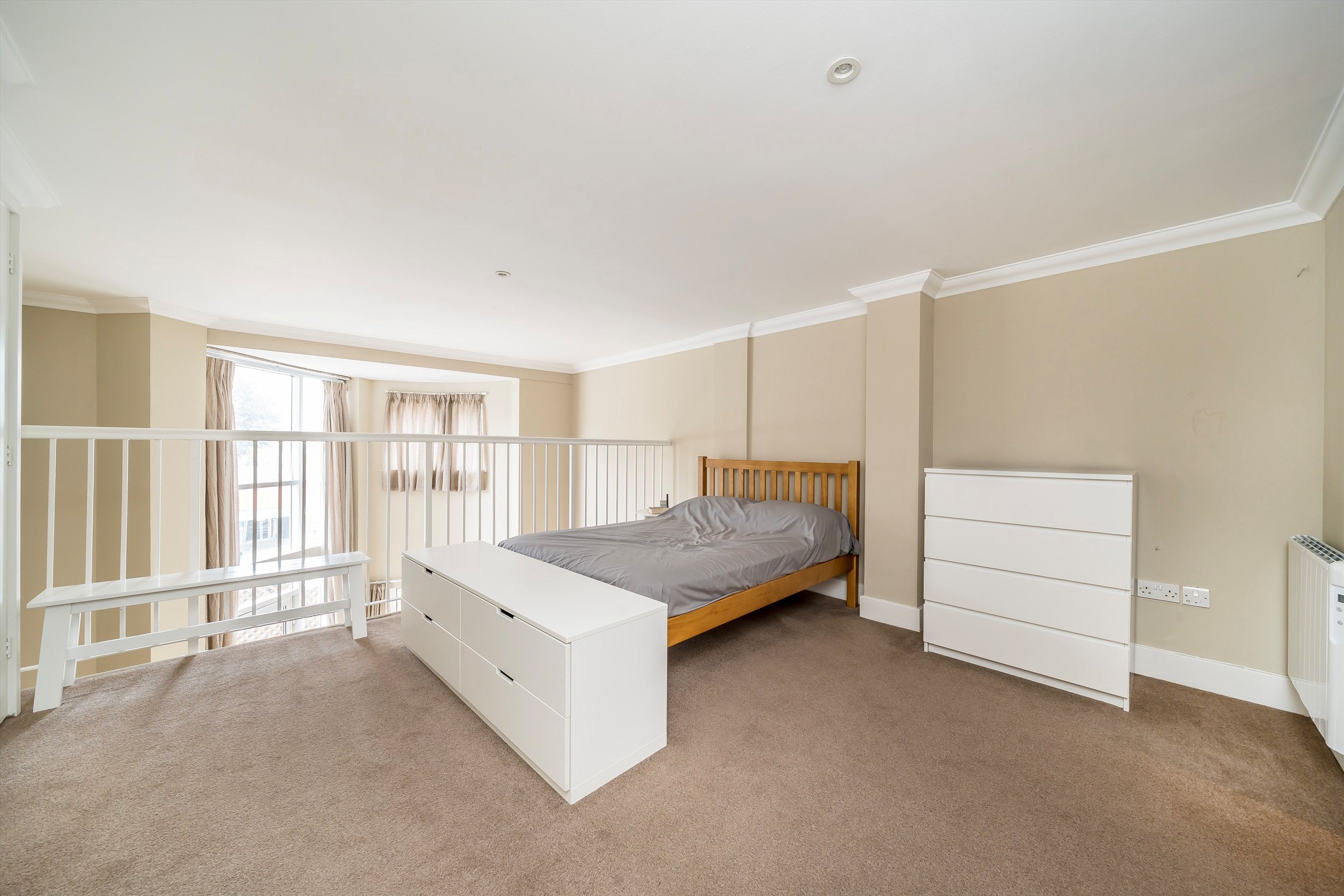 Flat Gunter Grove in Greater London