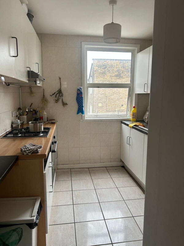 Room Homerton High Street in Greater London