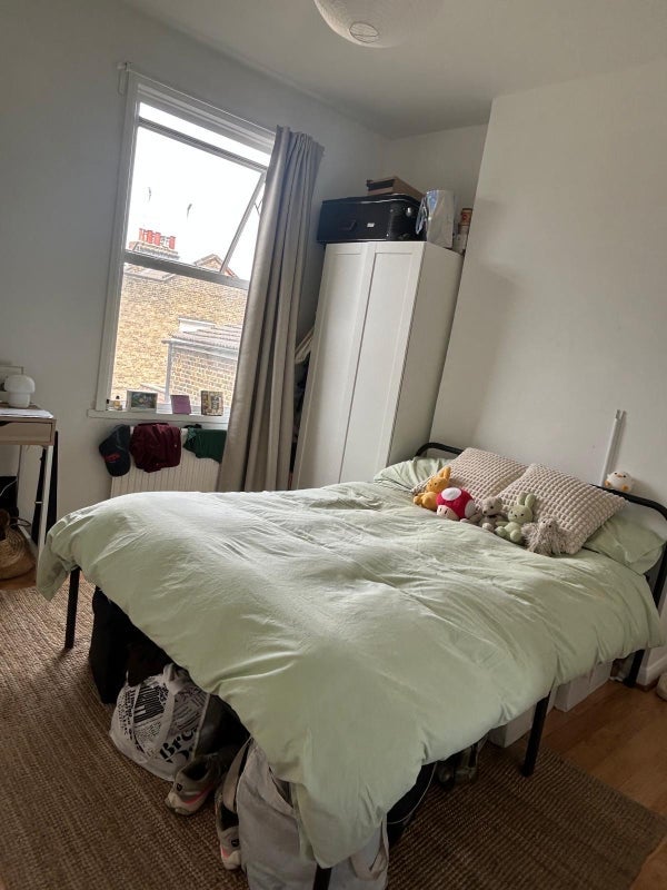 Room Homerton High Street in Greater London