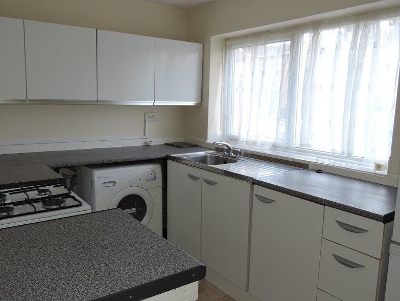 Flat Okehampton Avenue in Leicester