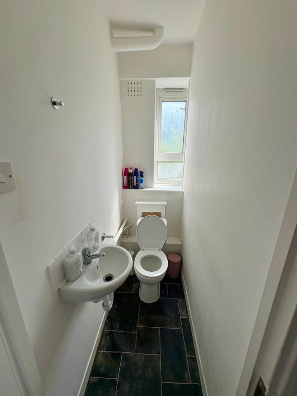 Room Penrose Grove in Greater London