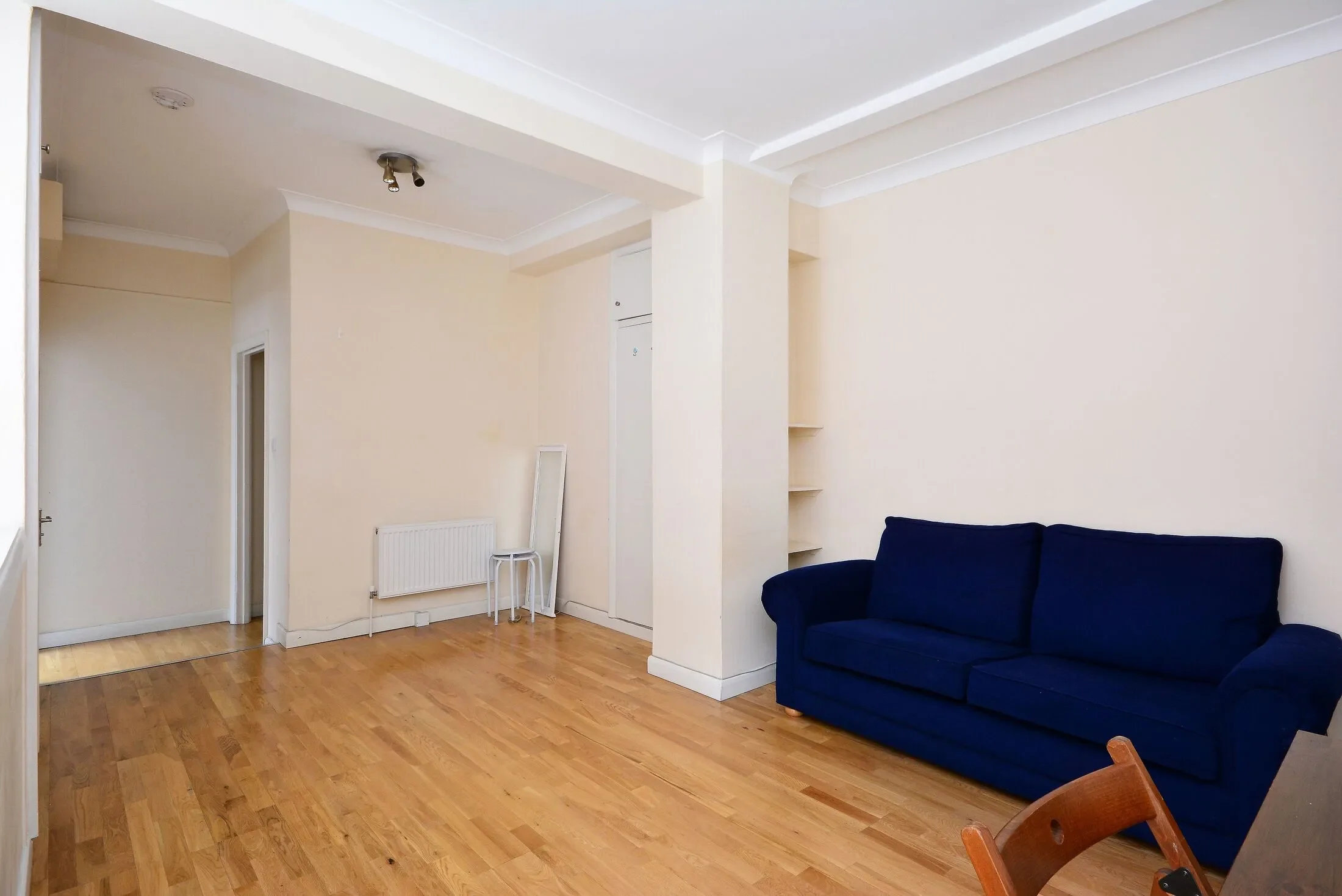 Flat Warren Street in Greater London