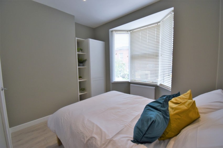 Room Redhills in Exeter