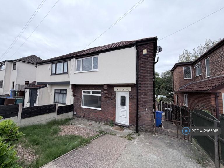 House Hawkstone Avenue in Tameside