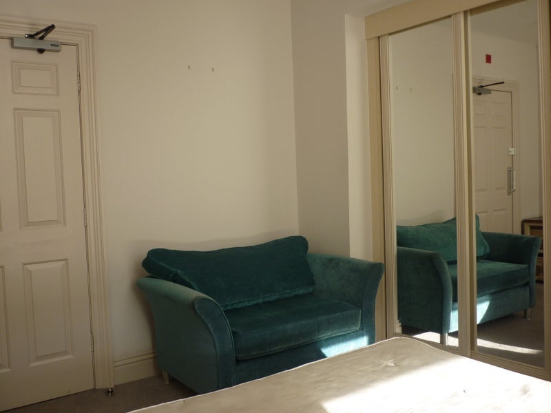 Room Reservoir Road in Sheffield