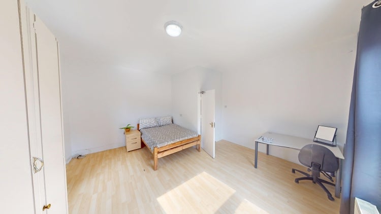 Flat Addison Street in Nottingham