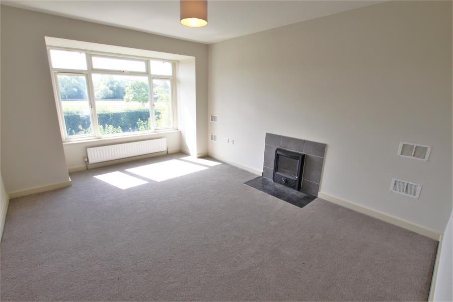 Flat Wisley Lane in Guildford