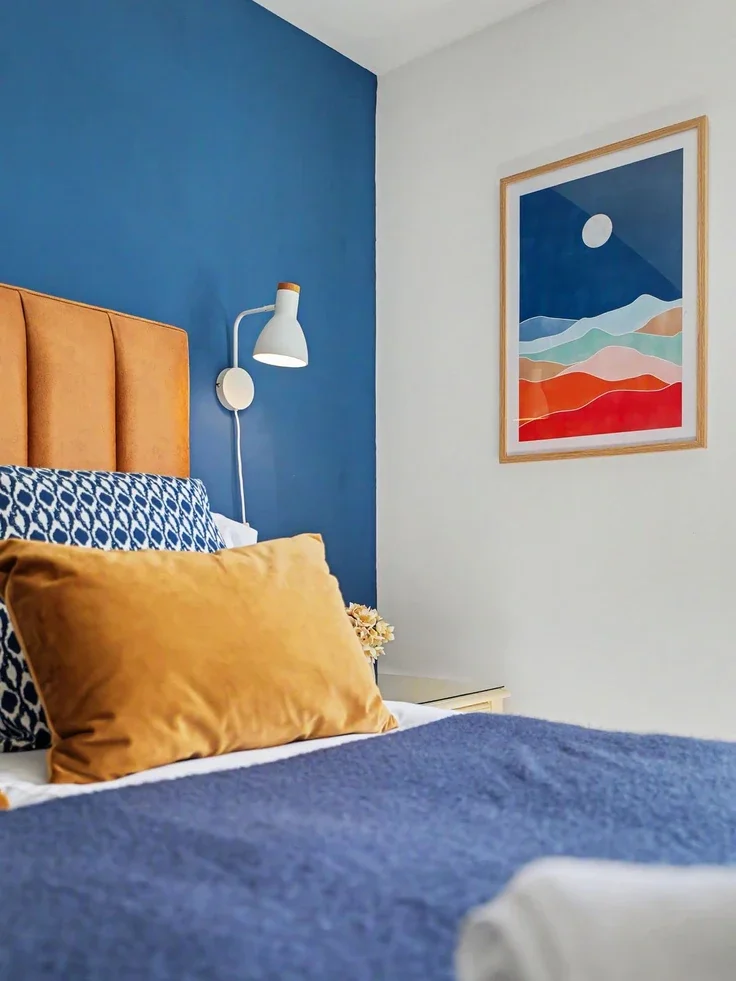 Flat Innerdownie Place in Dollar