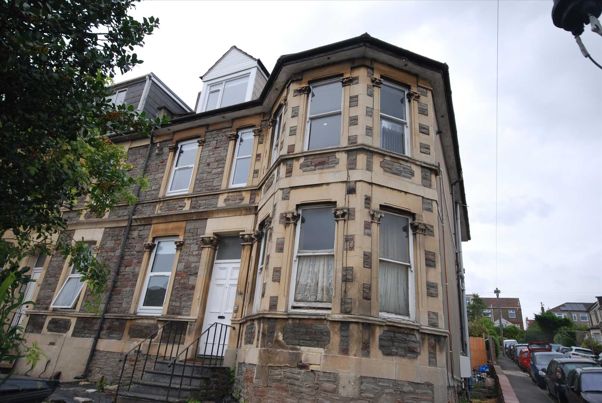 House Chesterfield Road in Bristol