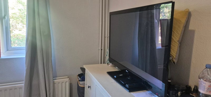 Room Colenso Road in Greater London