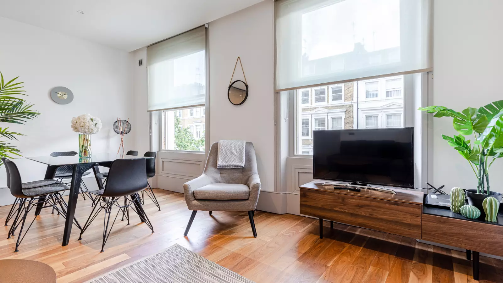 Flat Knaresborough Place in Greater London