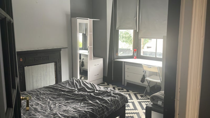 Room Brouncker Road in Greater London