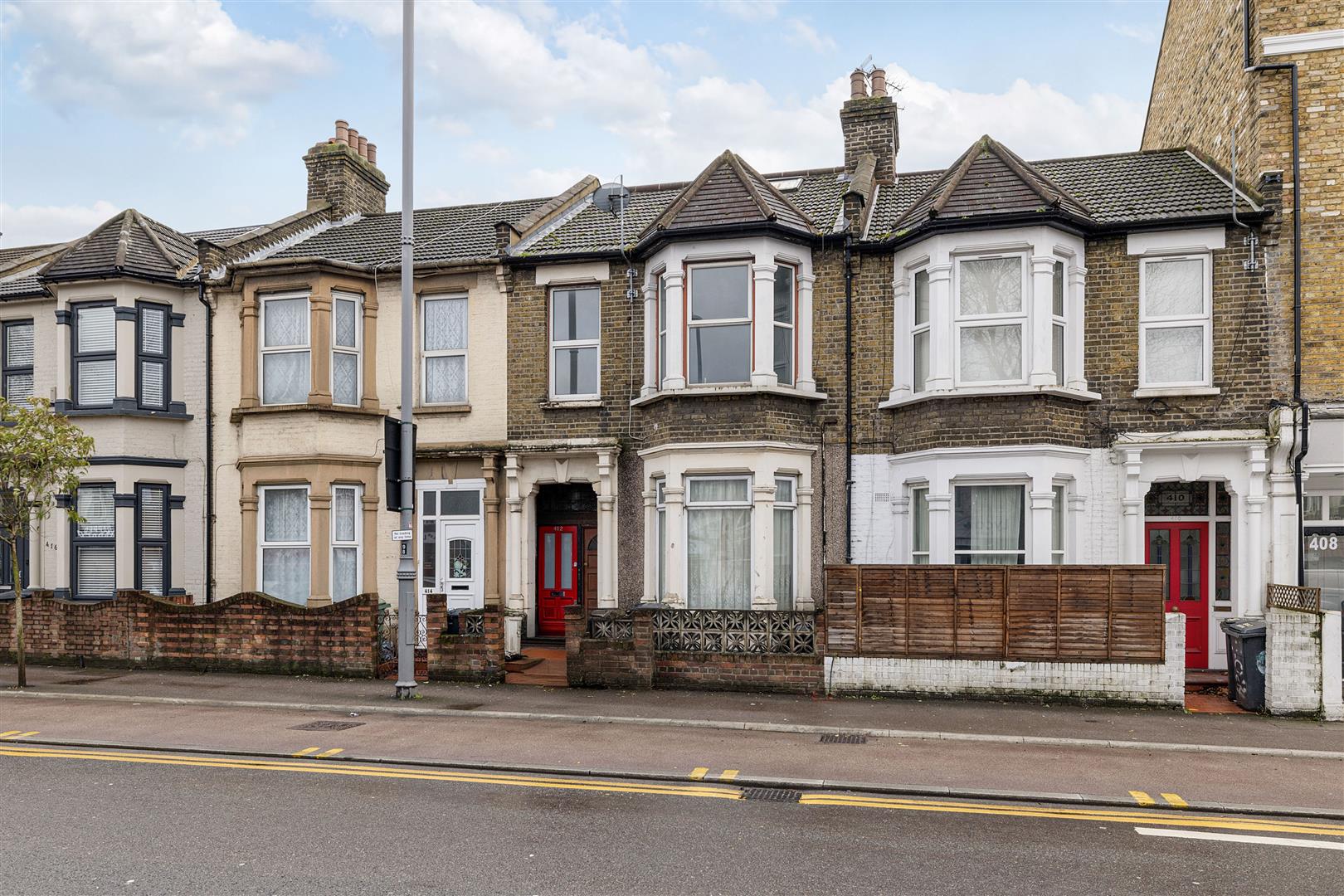 Flat Lea Bridge Road in Greater London