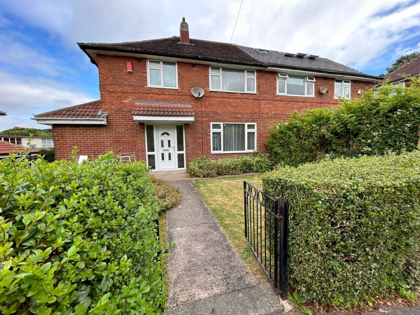 House Foxcroft Mount in Leeds
