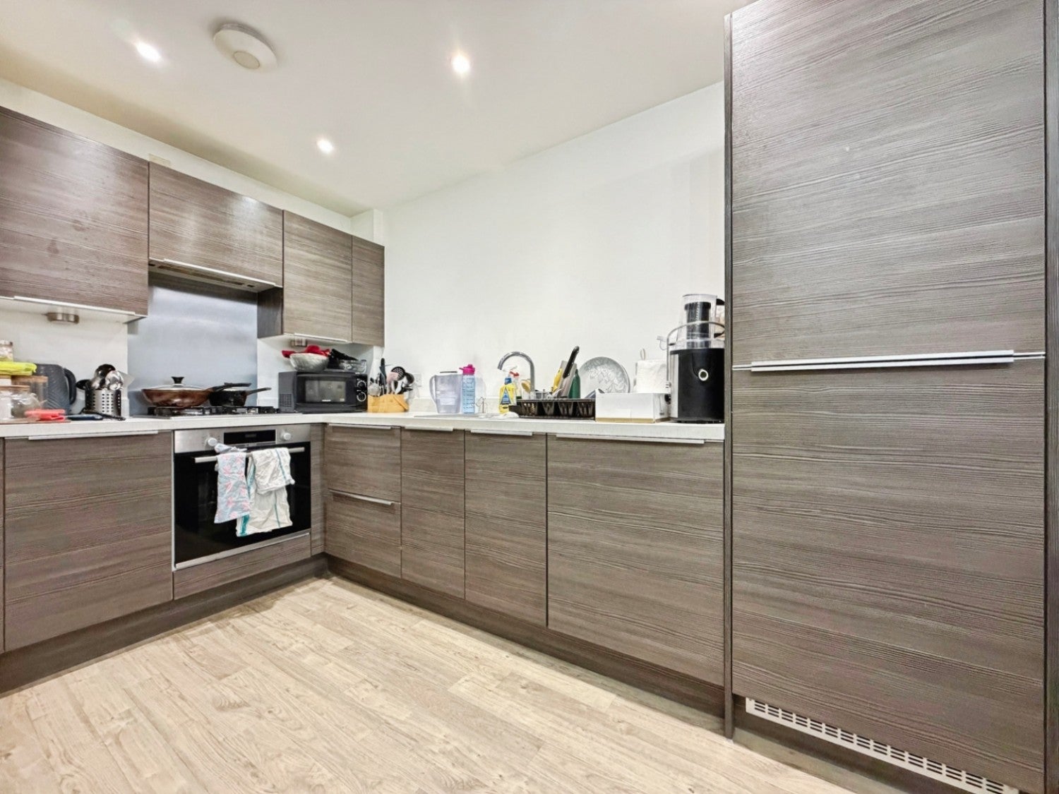 Flat Katherine Court in Greater London