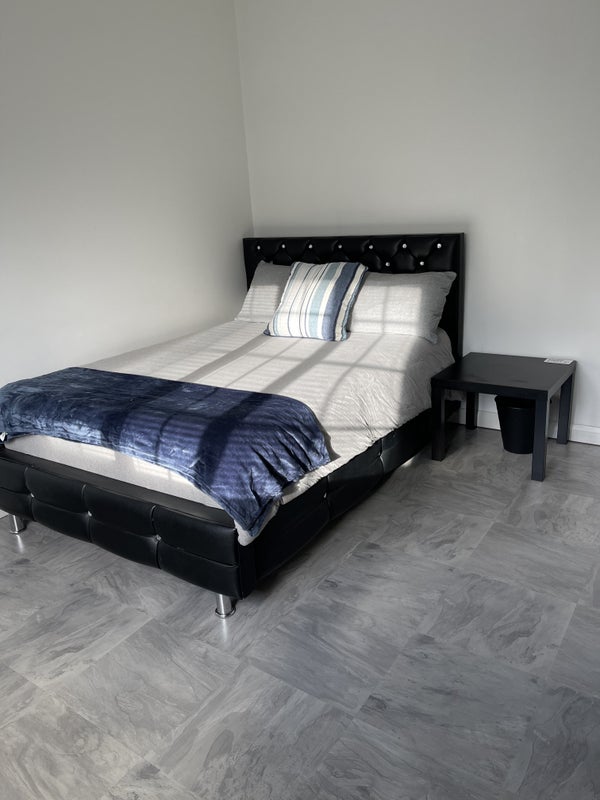 Room Repton Street in Greater London