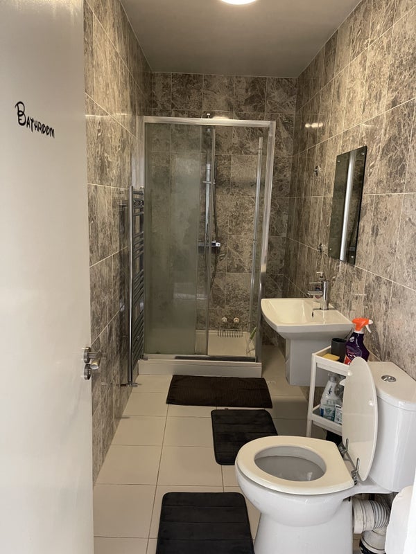 Room Repton Street in Greater London