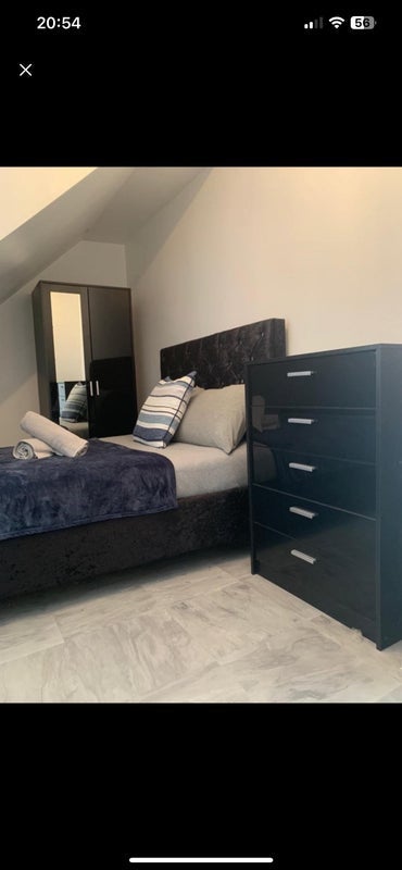 Room Repton Street in Greater London
