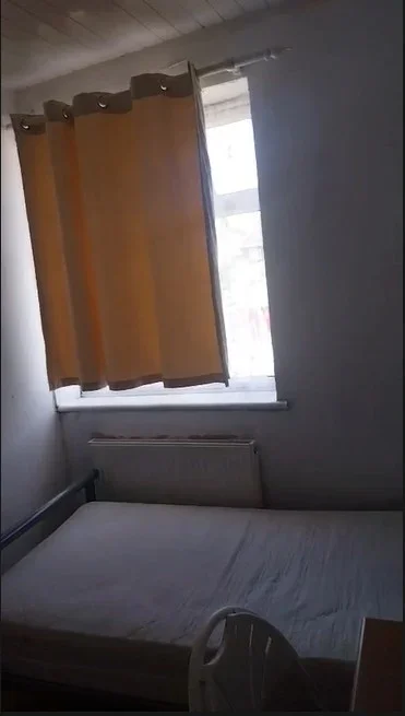 Room Longbridge Road in Greater London