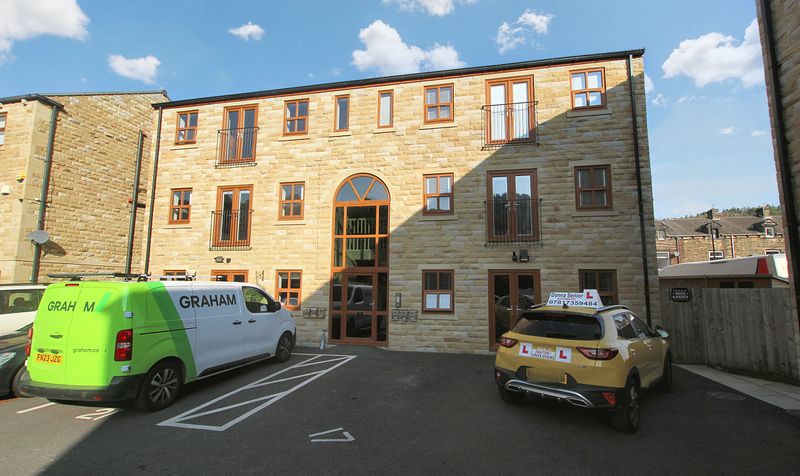 Flat Mill Bank Close in Calderdale