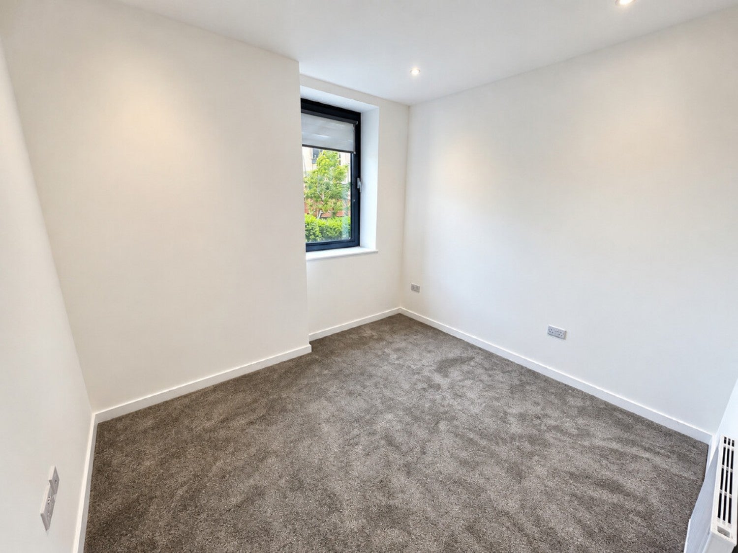 Flat Alençon Link in Basingstoke and Deane