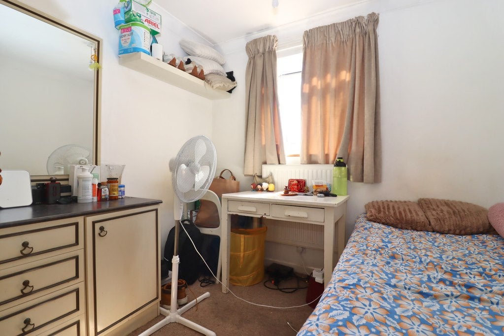 Flat Surbiton Road in Greater London