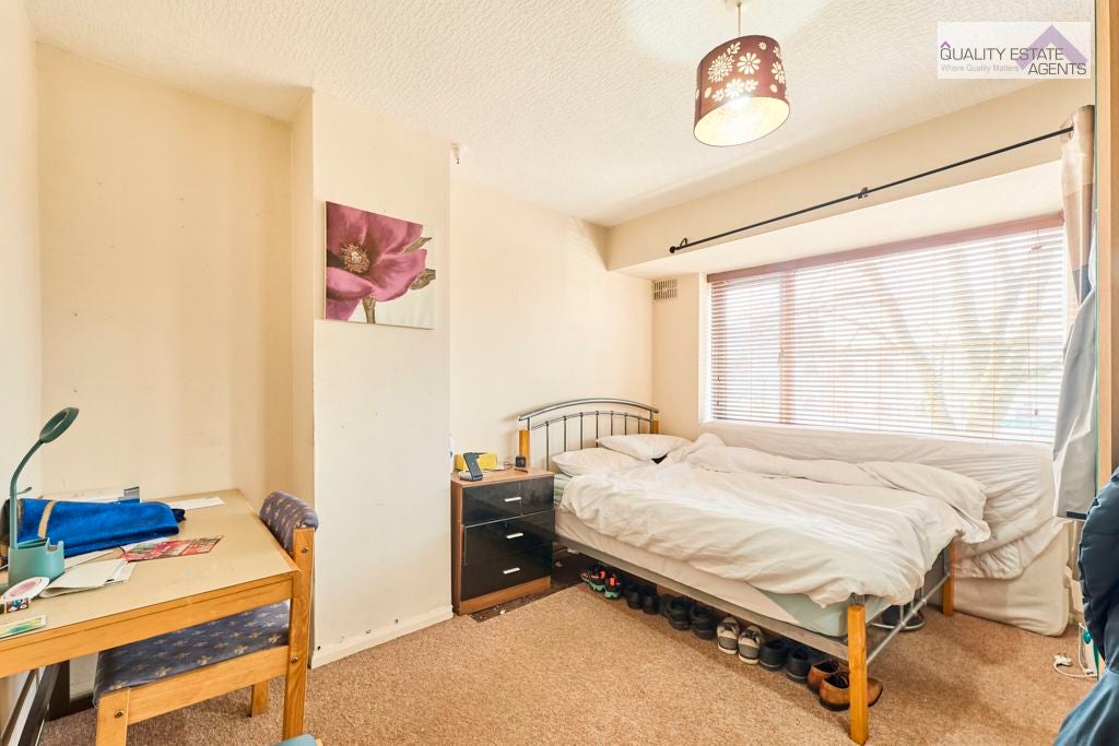 Room Hilton Road in Stoke-on-Trent