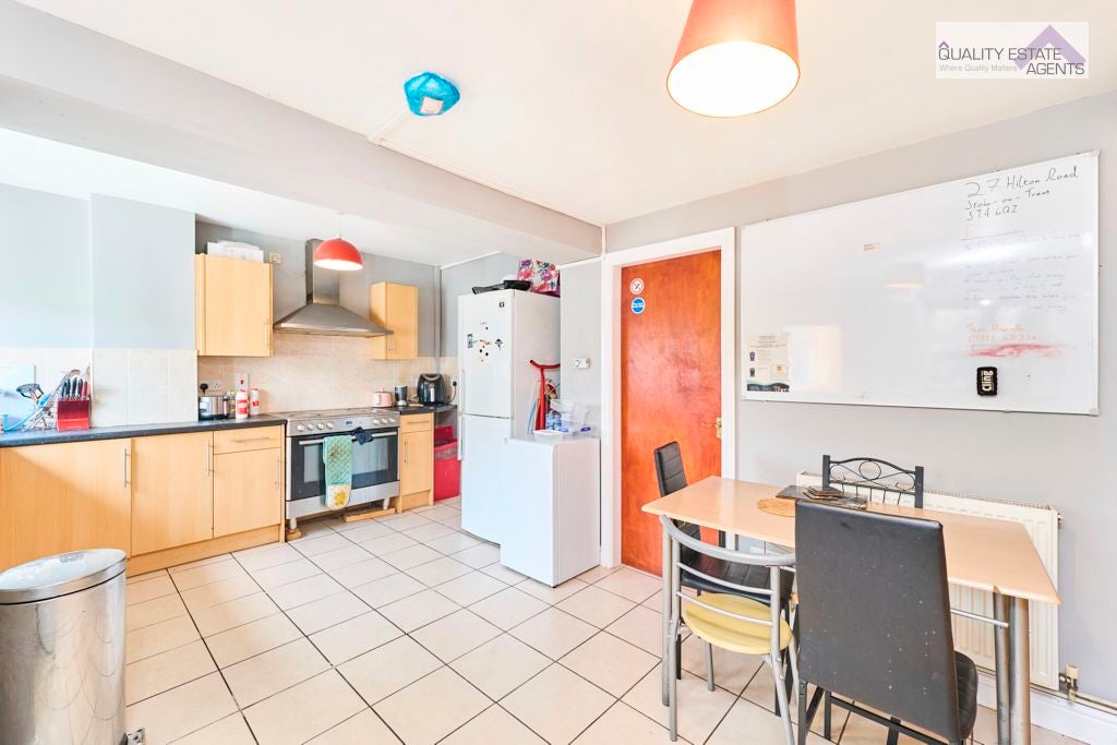 Room Hilton Road in Stoke-on-Trent