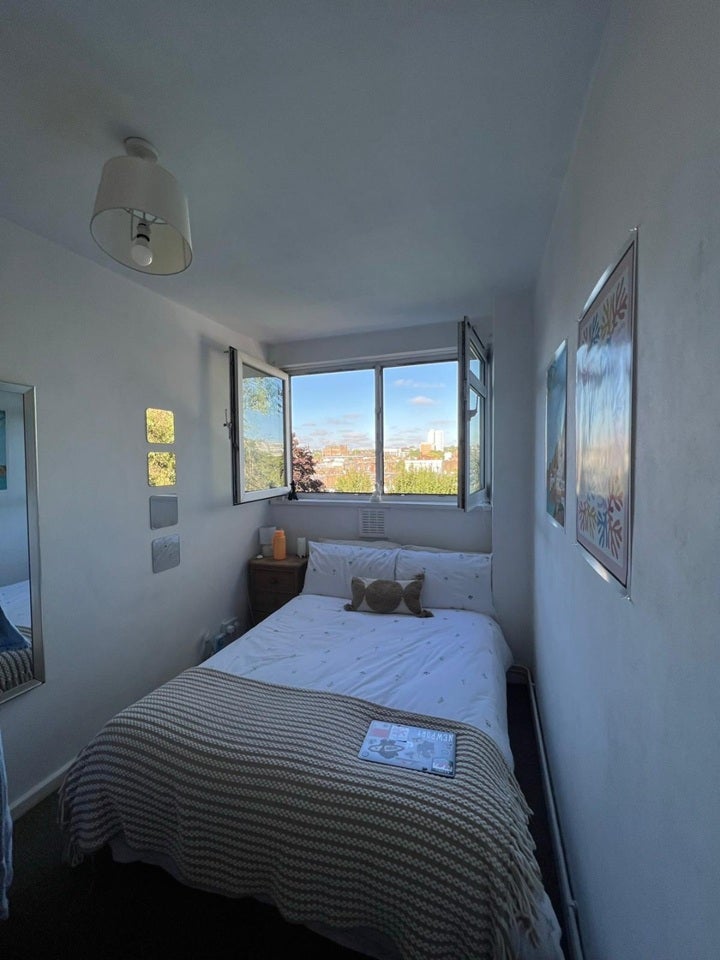 Room Raglan Street in Greater London