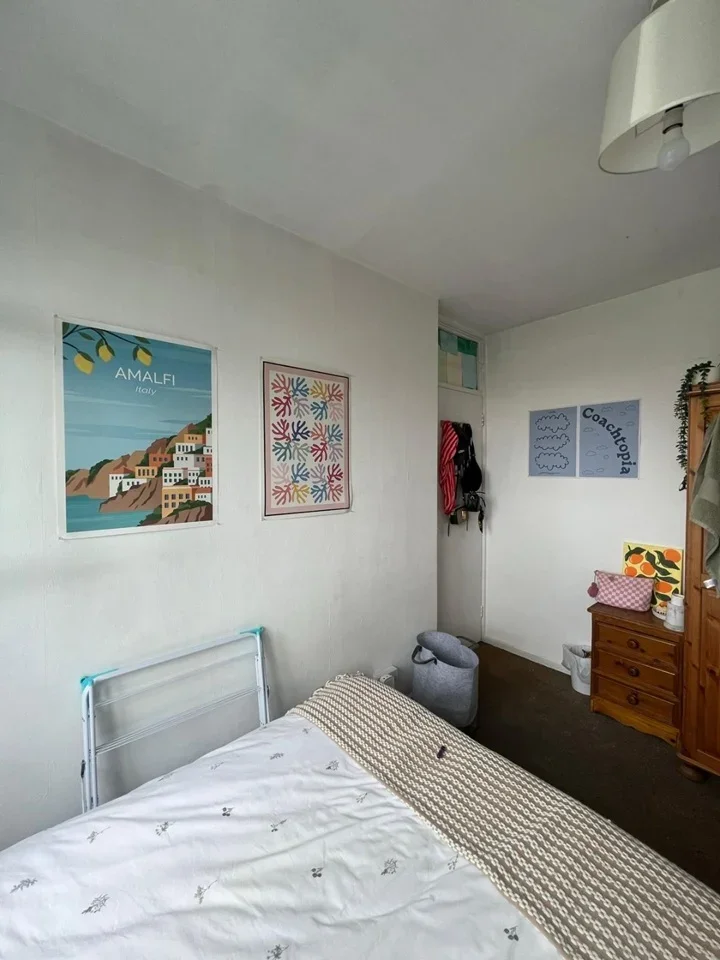Room Raglan Street in Greater London