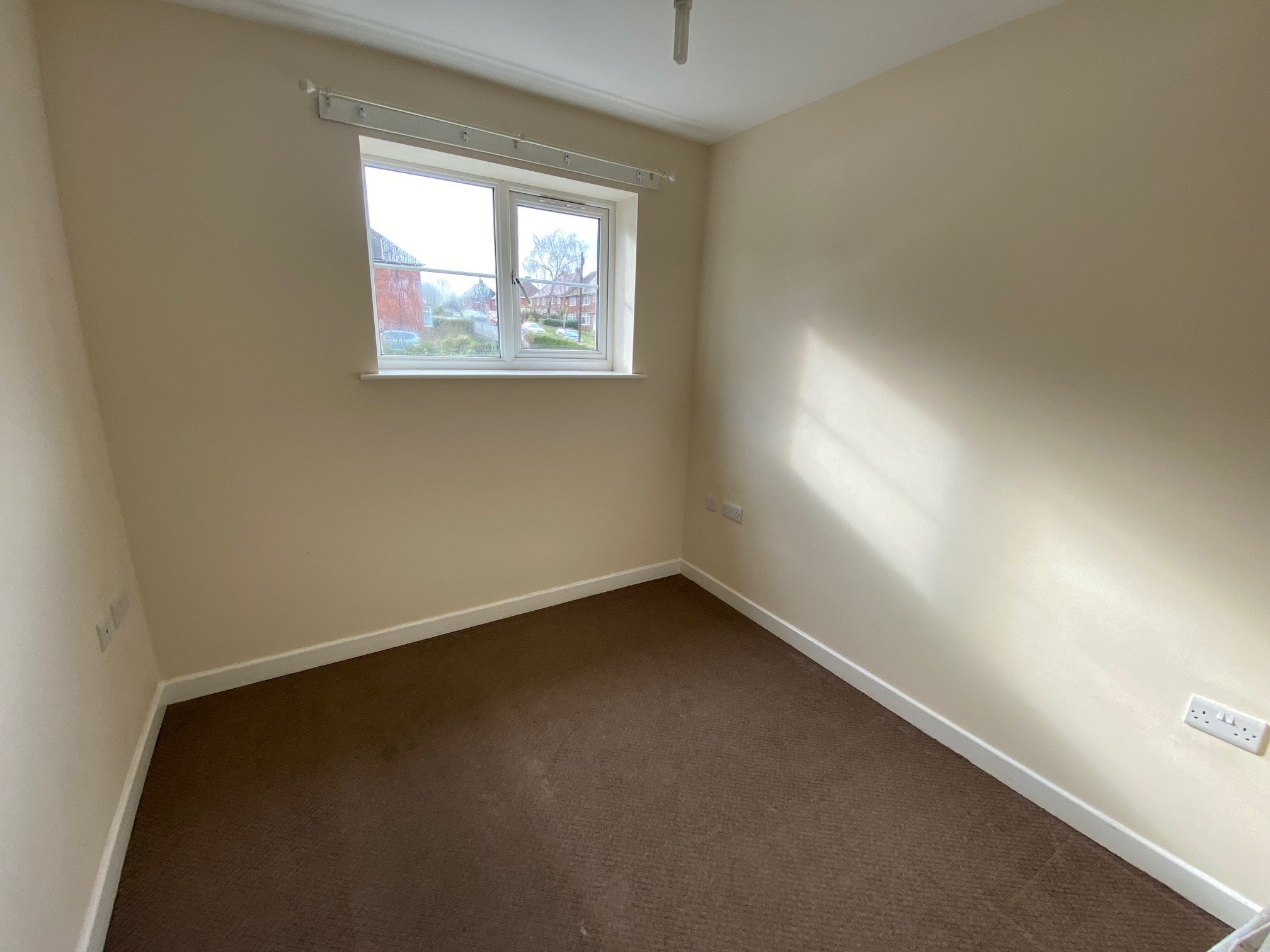 Flat Lancaster Road in Chesterfield