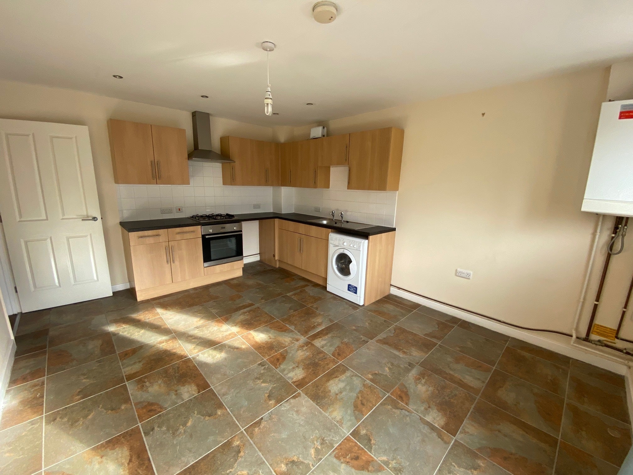 Flat Lancaster Road in Chesterfield