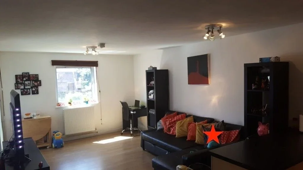 Flat Belsize Road in Greater London