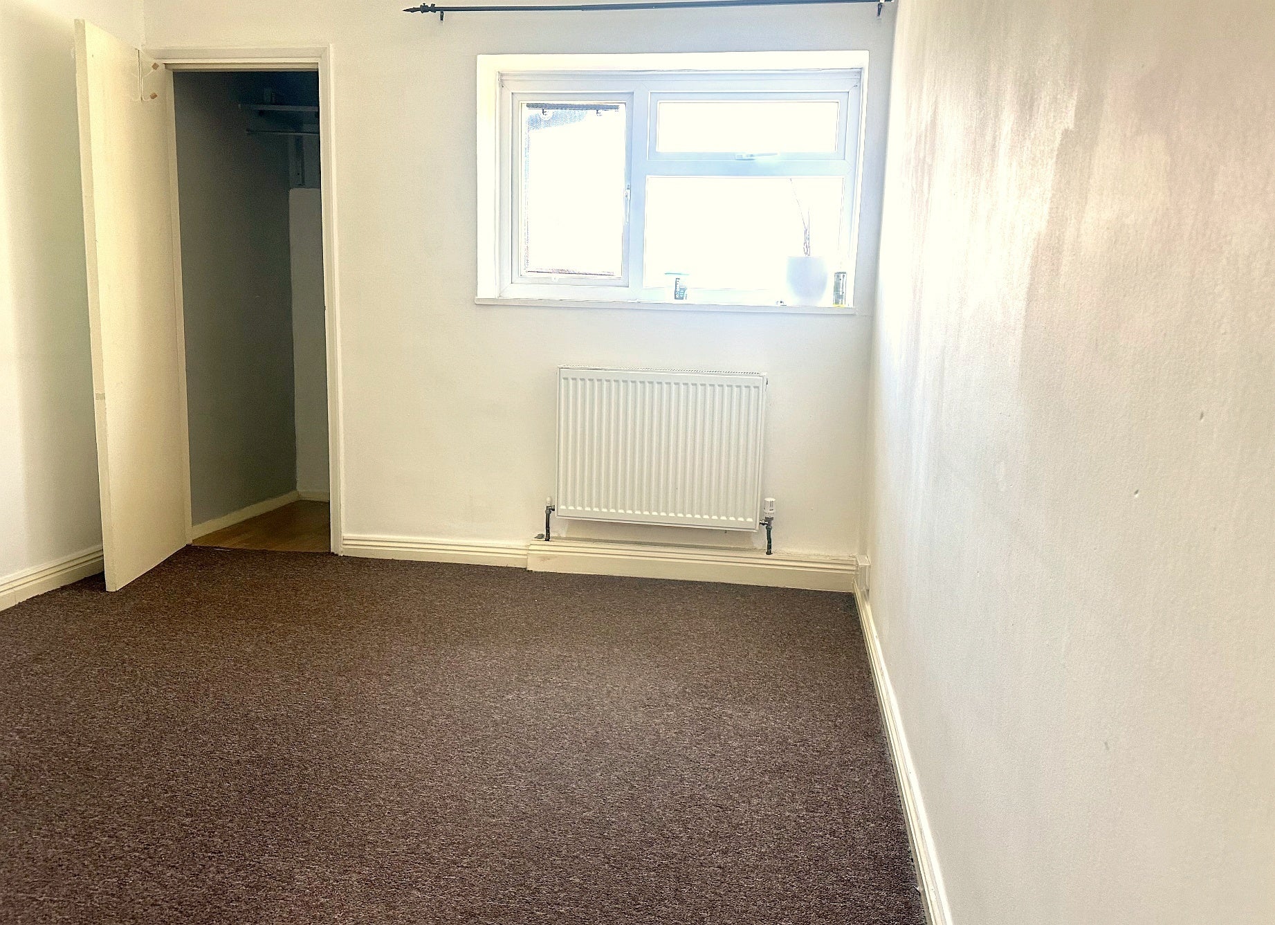 Flat Elwyn Gardens in Greater London