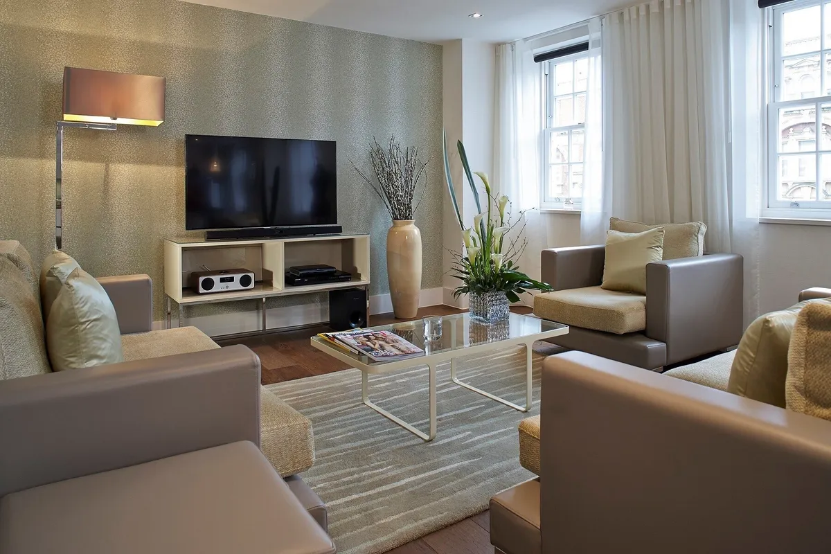 Flat Brompton Road in Greater London