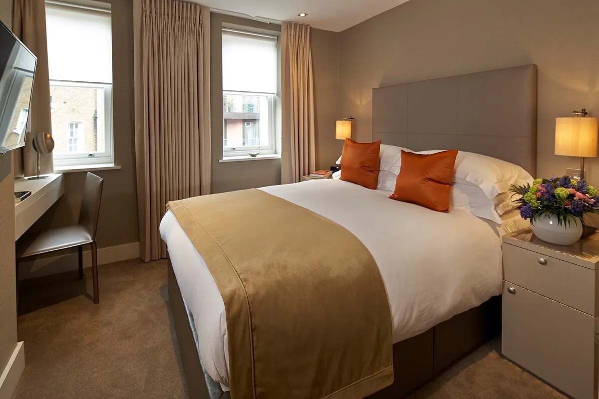 Flat Brompton Road in Greater London