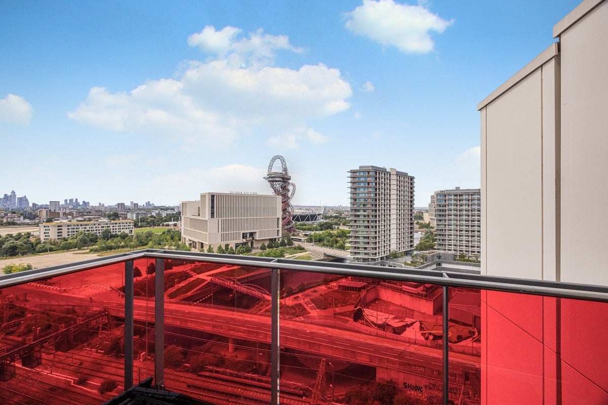 Flat Warton Road in Greater London