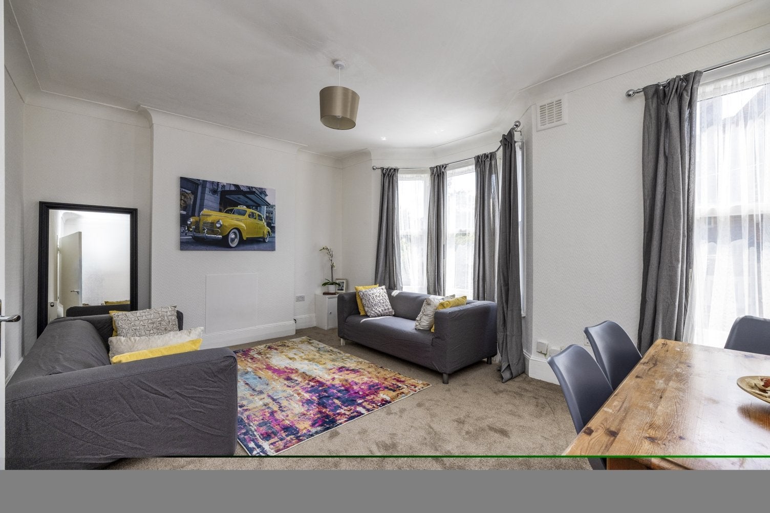 Flat Holmhurst in Greater London