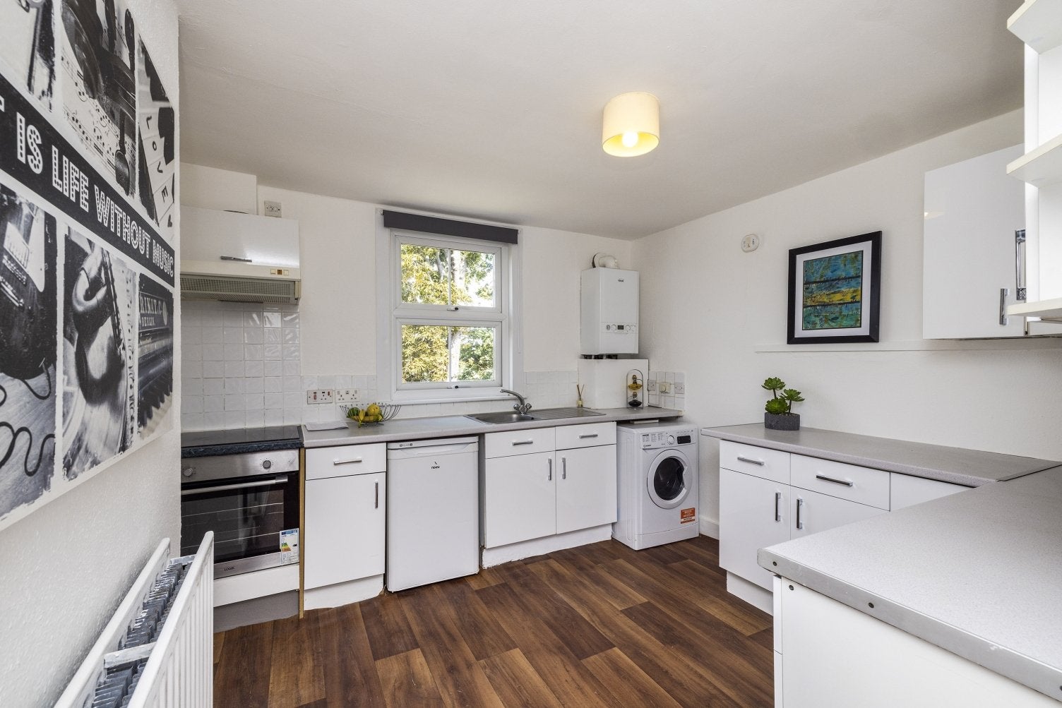 Flat Holmhurst in Greater London