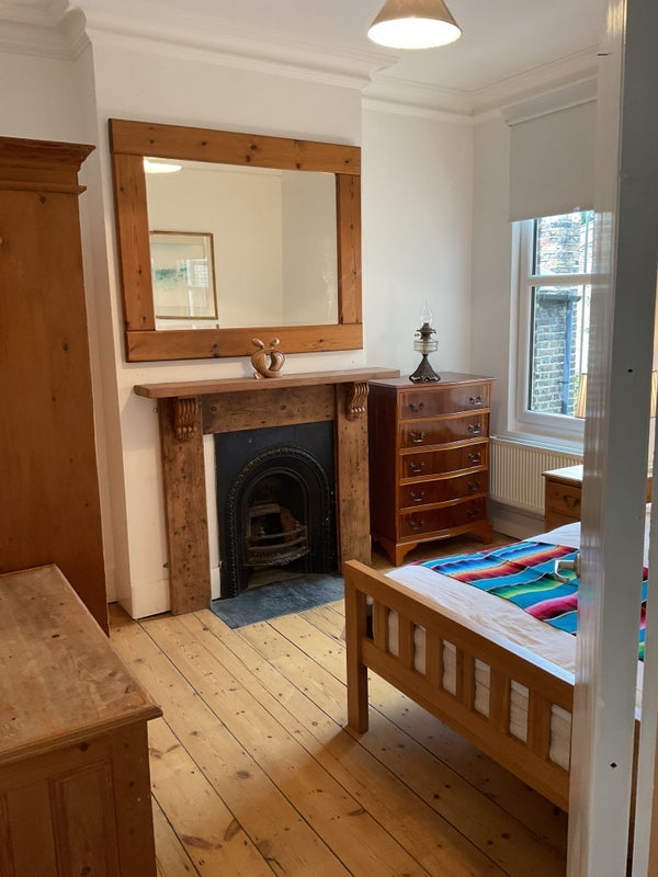 Room Godwin Road in Greater London