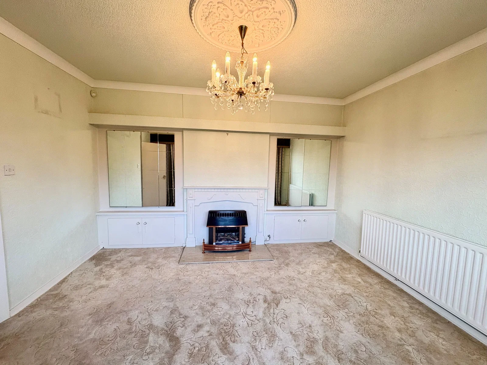 House Cotwall End Road in Coseley