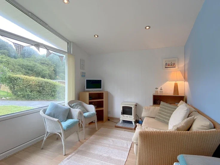 Flat Caswell Road in Newton
