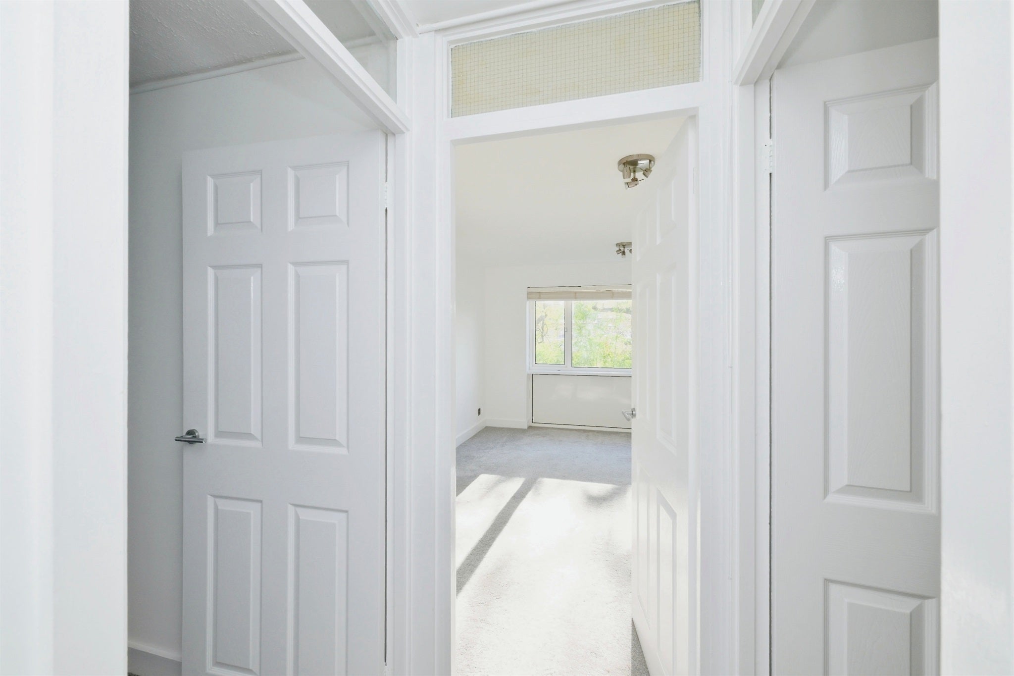 Flat Hillside in Hoddesdon