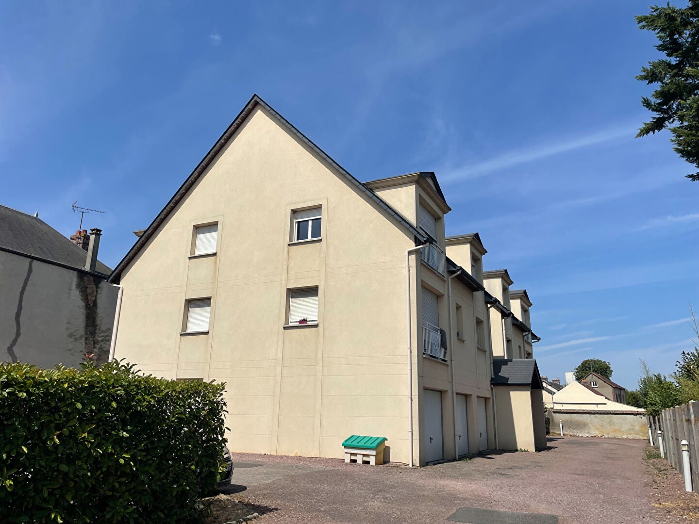 Appartement Place Gambetta à Saint-André-de-l'Eure