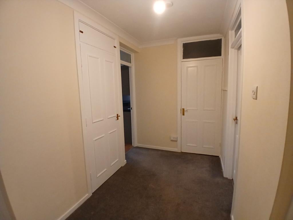Flat Surrey Road in Seaford