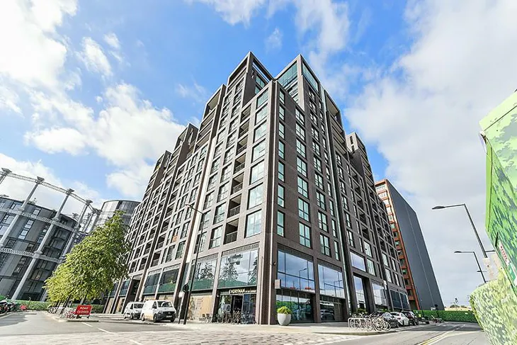 Flat Handyside Street in Greater London