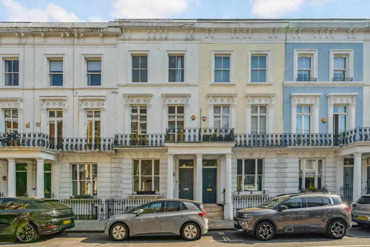 House Hollywood Road in Greater London