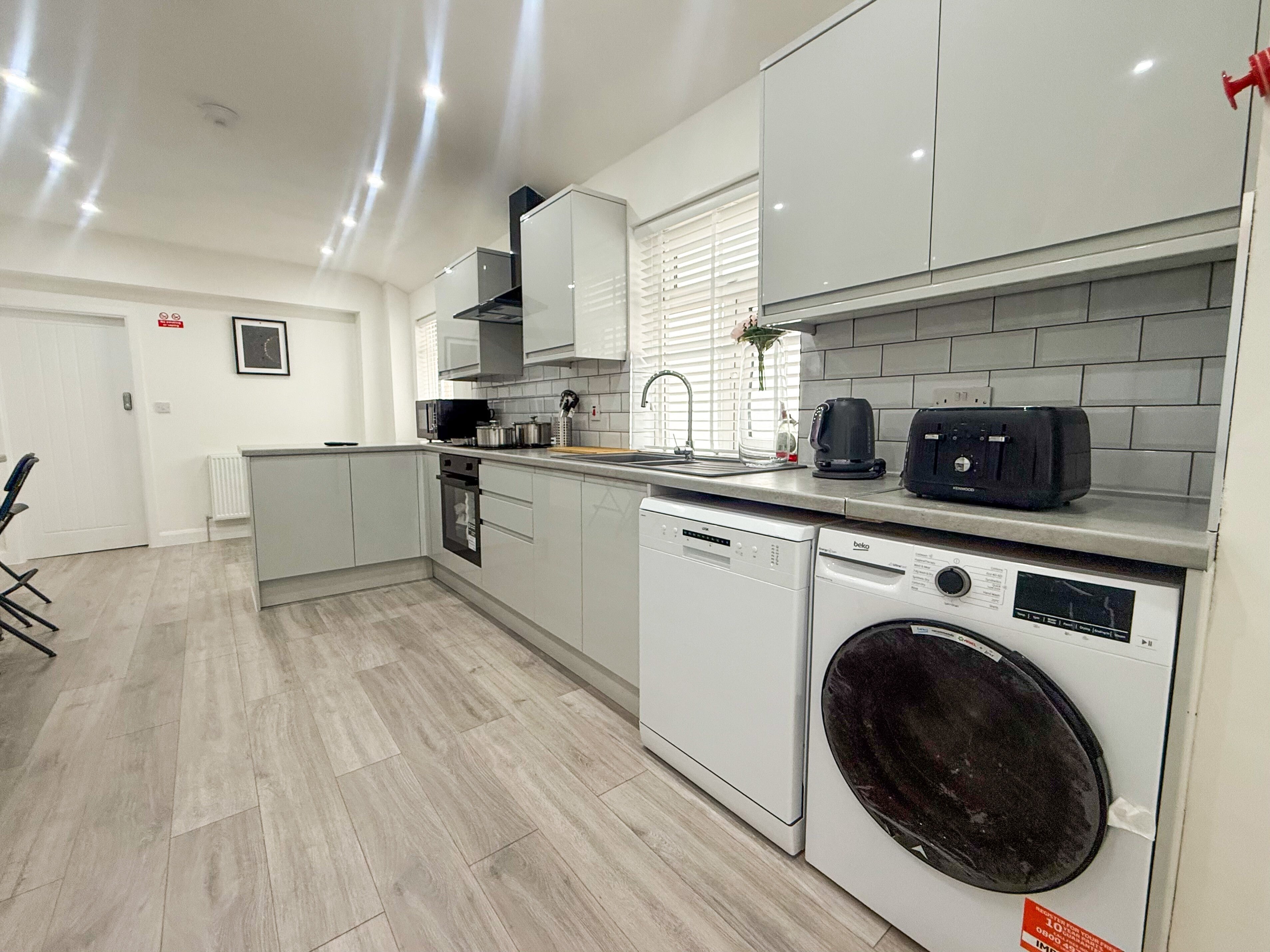 Room Hallam Street in Sandwell