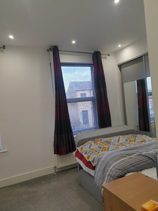 Room Nab Lane in Kirklees