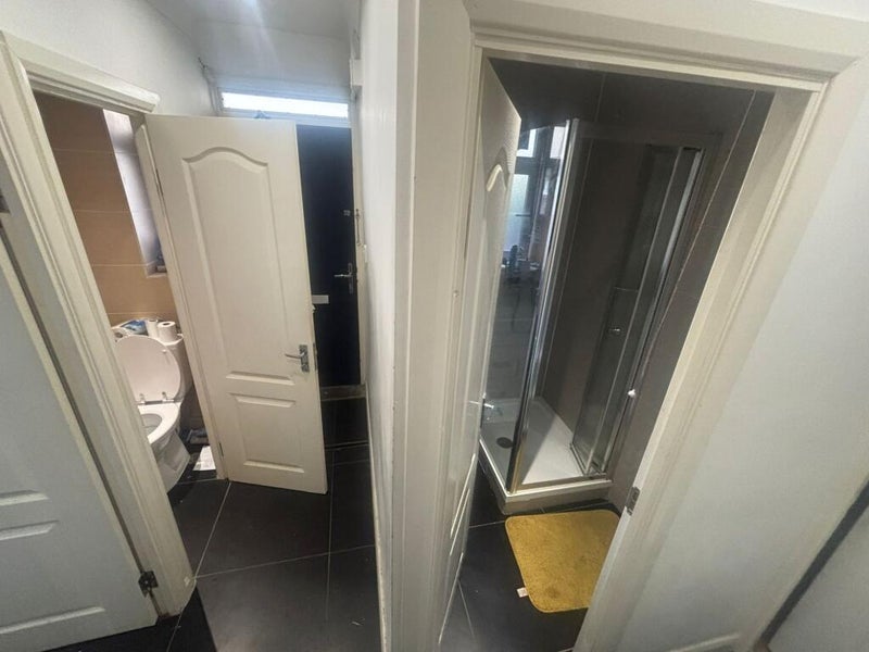 Room Manciple Street in Greater London